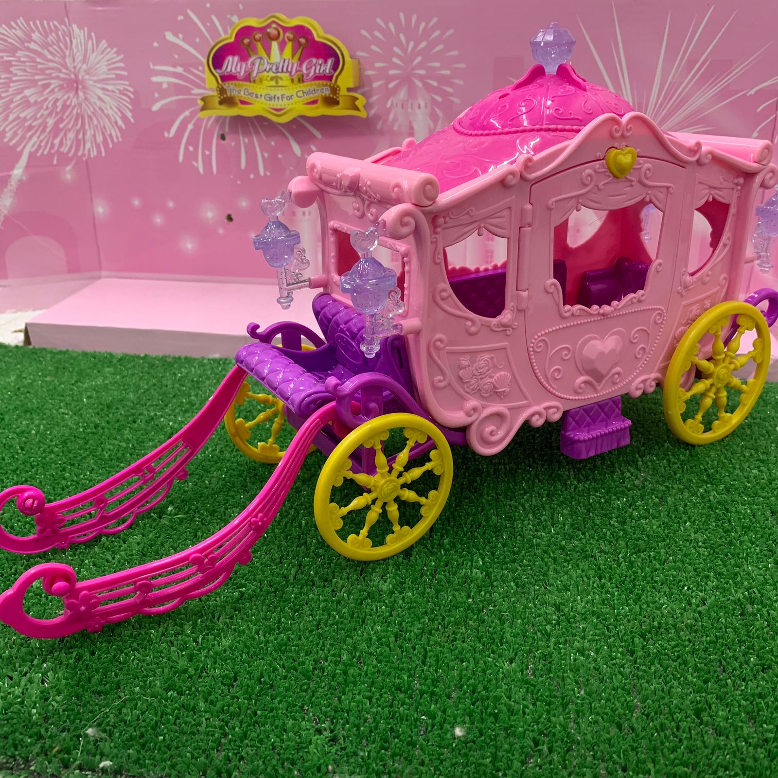 Miniatura 2 de Barbie carruaje🎠